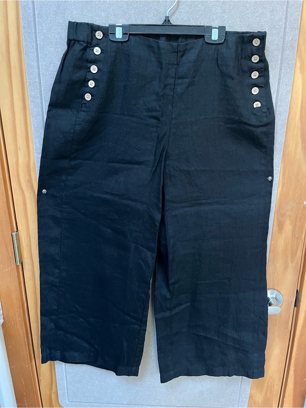 J. Jill Black Linen Wide-Leg Pants with Button Trim